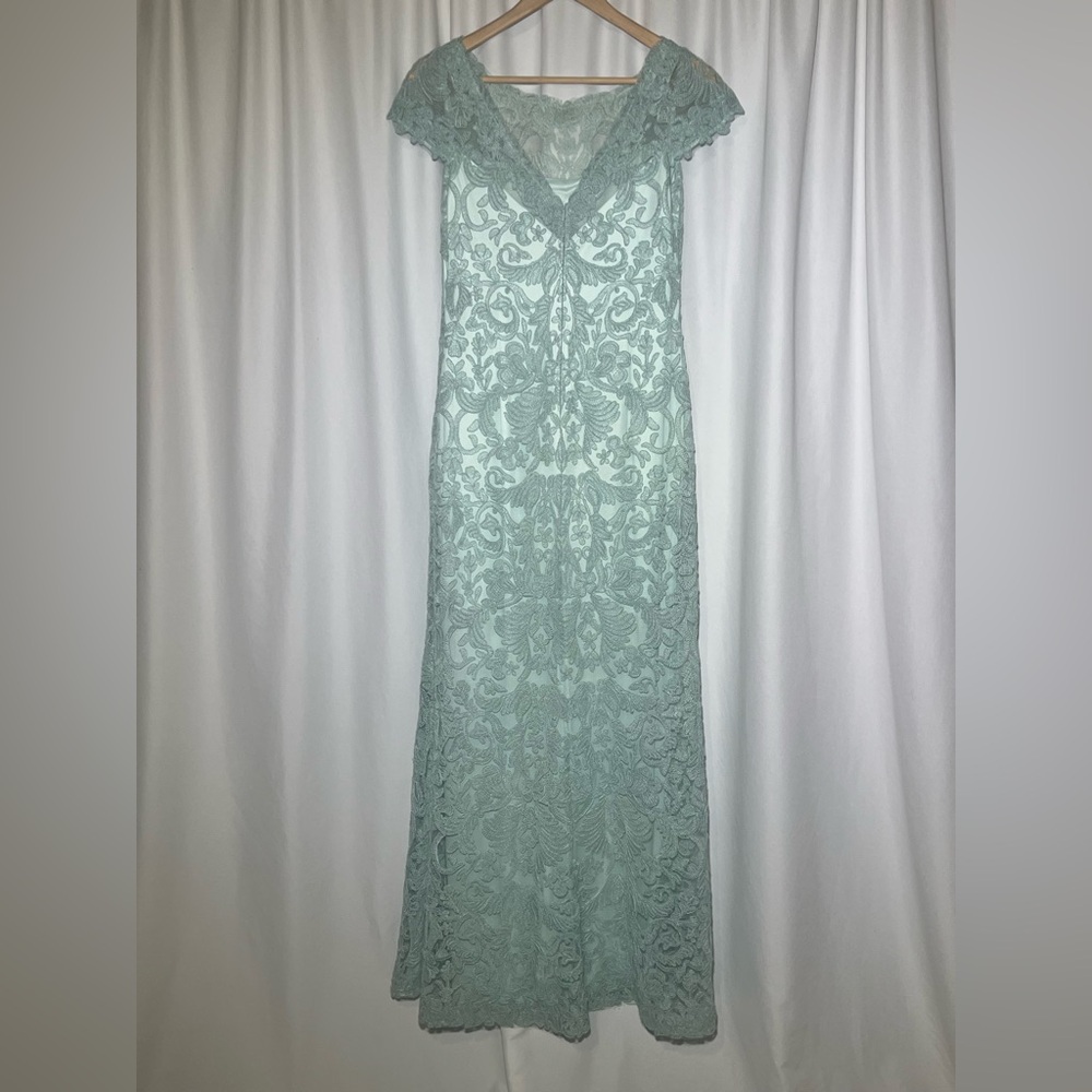 Tadashi Shoji Sanda Embroidered Mint Dress | 8 - Picture 13 of 16